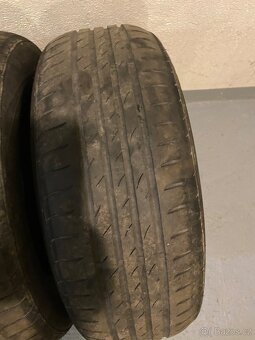 215/60R16 - 9