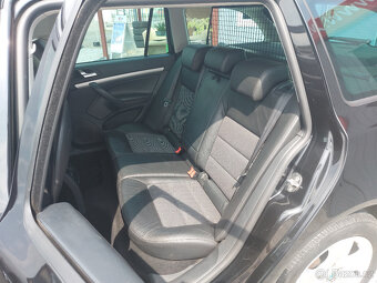 Škoda Octavia 1,6 TDi Elegance S KNIHA - 9