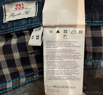 Armani Jeans J31 Regular Fit sleva - 9