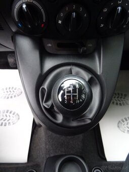 Mazda 2 1,4i 16V 55kW klimatizace, servis jen Mazda - 9