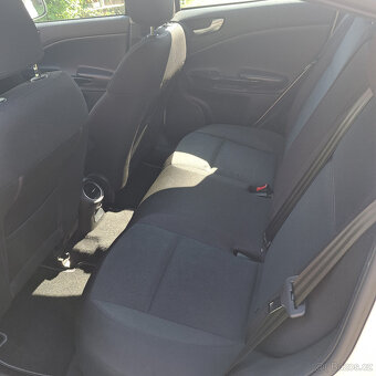 ALFA ROMEO GIULIETTA 1.6JTD 77kW - 9