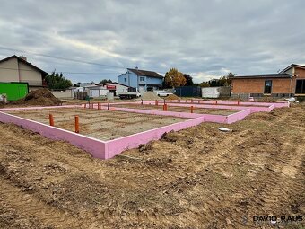 Prodej rodinného domu 5+kk s pozemkem (283 m²), ul. Syrovick - 9