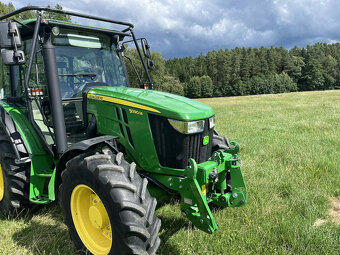 Traktor John Deere 5090 M - 9