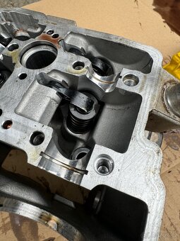 Hlava Husqvarna FE KTM EXC 250 - 9