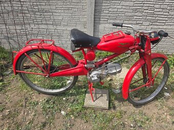 Motoguzzi - 9