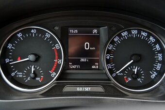 Škoda Rapid 1.2 TSI 66kW Ambition TOP STAV VOZU - 9