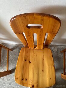 PRODÁM ŽIDLE 4 KS-MASIVNÍ BOROVICE - 9