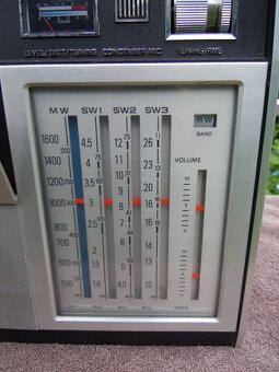 PANASONIC  RQ 235TS - 9