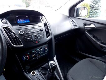 2016 Benzínový Ford Focus 1,6 Ti-VCT 92kW KOMBI - 9