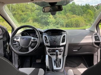 Ford Focus, Turnier Champions Edition 2.0 - 9