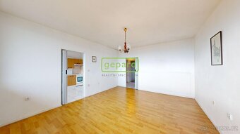 Velkorysý byt 3+1 o celkové ploše 80 m2 v krajském městě Úst - 9