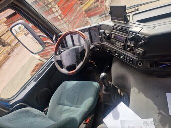 Prodám kamaráda Volvo FM12 6x2 hákový nosič - 9