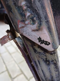Prodám doklady na JAWA 250/353 + rám + motor - 9