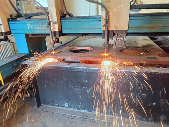 CNC řezací stroj - 9