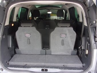 Peugeot 5008 1,6 hdi AUT.-Kroupy - 9