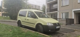 Wolkswagen Caddy rok 2005  19 TDI 55kw - 9