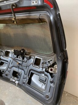 Ford Mondeo Mk4, zadní 5. (páté) dveře - 9