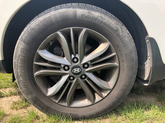 HYUNDAI ix35 2.0 CRDI 135 kw 4x4 AUTOMAT r.v. 2015 - 9