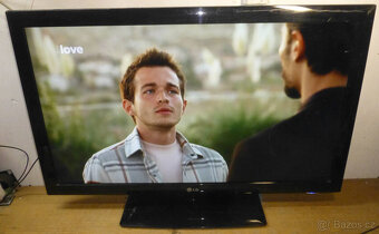 Full HD LCD televize 107 cm LG 42 palců, nemá DVBT2 - 9