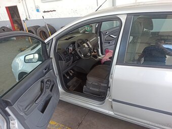 Prodám Ford C max - 9