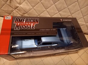 Pontiac GTO Judge MCACN 1969 Autoworld 1:18 - 9