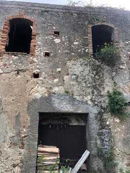 Prodej domu 128 m2, pozemky 2158 m2, Pace Del Mela, Sicílie - 9