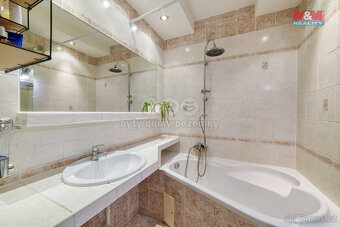 Prodej bytu 4+1, 107 m², Mariánské Lázně, ul. Havlíčkova - 9