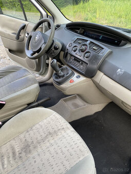 Renault Scenic II. 1,6 benzín - 9