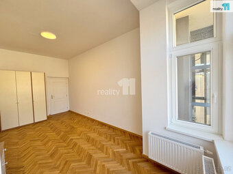 Pronájem bytu 3+kk, 82 m2, po kompletní rekonstrukci, nezaří - 9