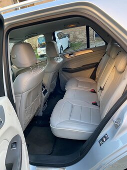 Mercedes-Benz ML 250 Bluetec - 9
