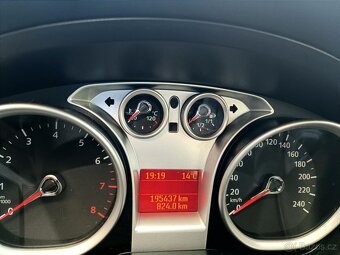 Ford Focus 1.6 74kw benzín - 9