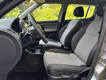 Škoda Fabia II 1.2 12V Klima El. okna Facelift 115tis. km - 9