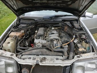 Mercedes W 124 2,5 TD Kombi - 9