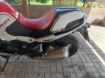 Moto Guzzi - 9