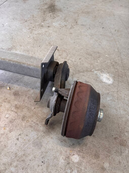 Náprava KNOTT 1600kg VGB16MV - 9
