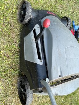 Sekačka na trávu - 9