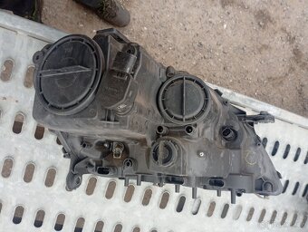 MERCEDES BENZ ML W164 PŘEDNÍ SVĚTLA KLASIK ŽÁROVKY - 9