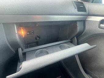 Volkswagen Touran 2.0 TDI 2007 - 9