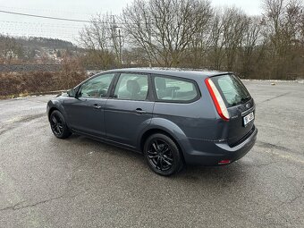Ford Focus 1.6 kombi - 9