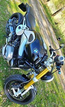 BMW R nineT - R9T - 9