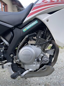 YAMAHA XT 125 X - 9
