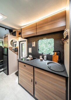 NOVÝ obytný vůz Fiat Ducato, Rimor, SARUS 5 - 9