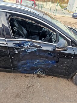 Mondeo combi 4x4 2017 najeto pouze 160tis, max vybava 2.0tdc - 9