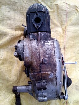 Pionýr-Jawa-555 - 9