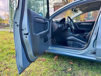 VW PASSAT COMBI 2.0 TDi 103KW SPORTLINE - 9