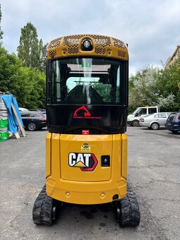 Caterpillar CAT 301.8 - 9