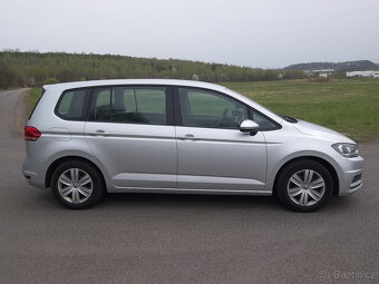 VW Touran 1,2 TSI, r.v. 02/2016, 7 míst, pravidelný servis - 9