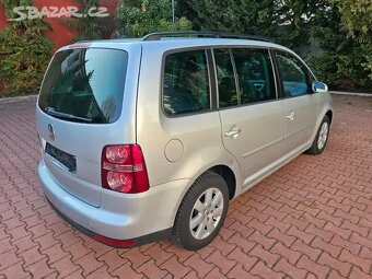 VW Touran 1.9 TDI 77kW, bez koroze,165 t.km,Výhřevy,Serviska - 9