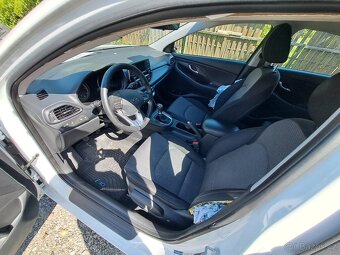 Hyundai i30 1.6 crdi r.v 2018 havarovane pojizdne - 9