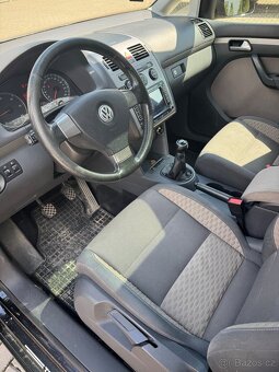 Volkswagen Cross Touran 2.0 TDI 103 kW - 9